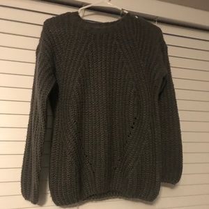 GRAY CUTE COZY SWEATER